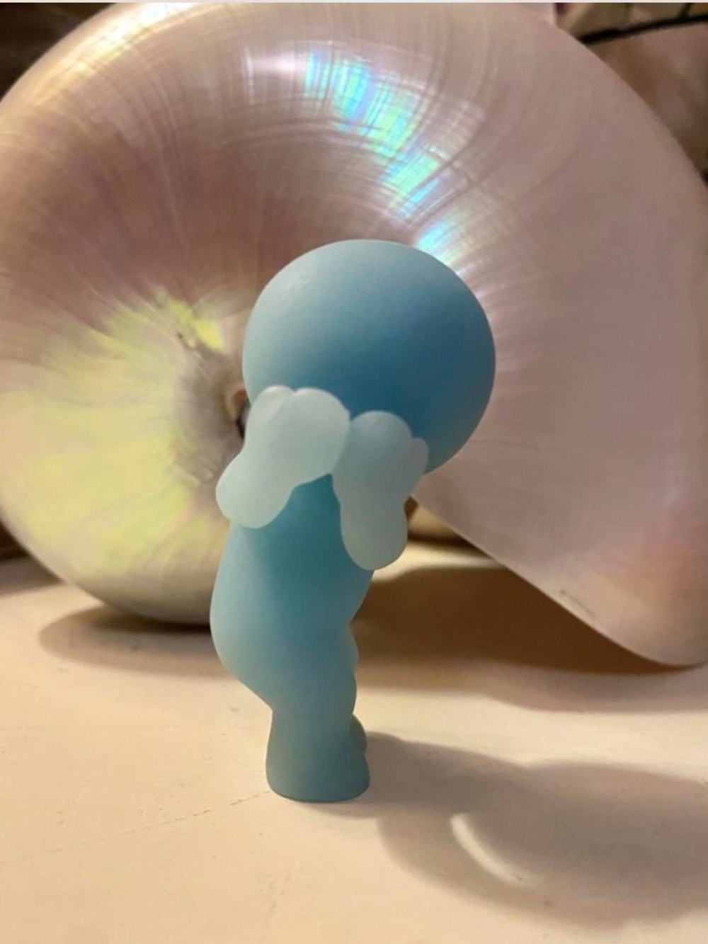 Smiski not looking — bath series (authentic)